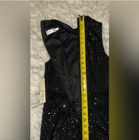 Eliza J Sequin Mock Neck Sleeveless BlousonFeather Trim Sheath Dress,  Size 6 - Picture 7 of 9